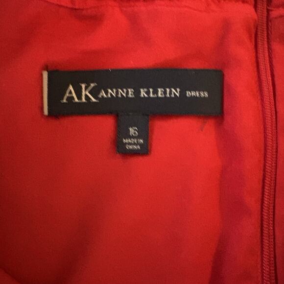 Anne Klein Red Sleeveless Knee Length Sheath Dress Lined Size 16 Excellent - Picture 9 of 13